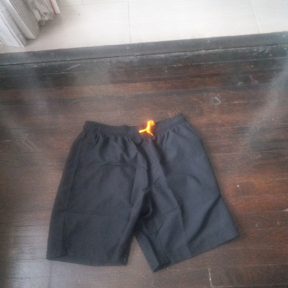 Tacvasen Mens Black And Orange Color Outdoor Shorts NWT Pockets Cozy Size XL